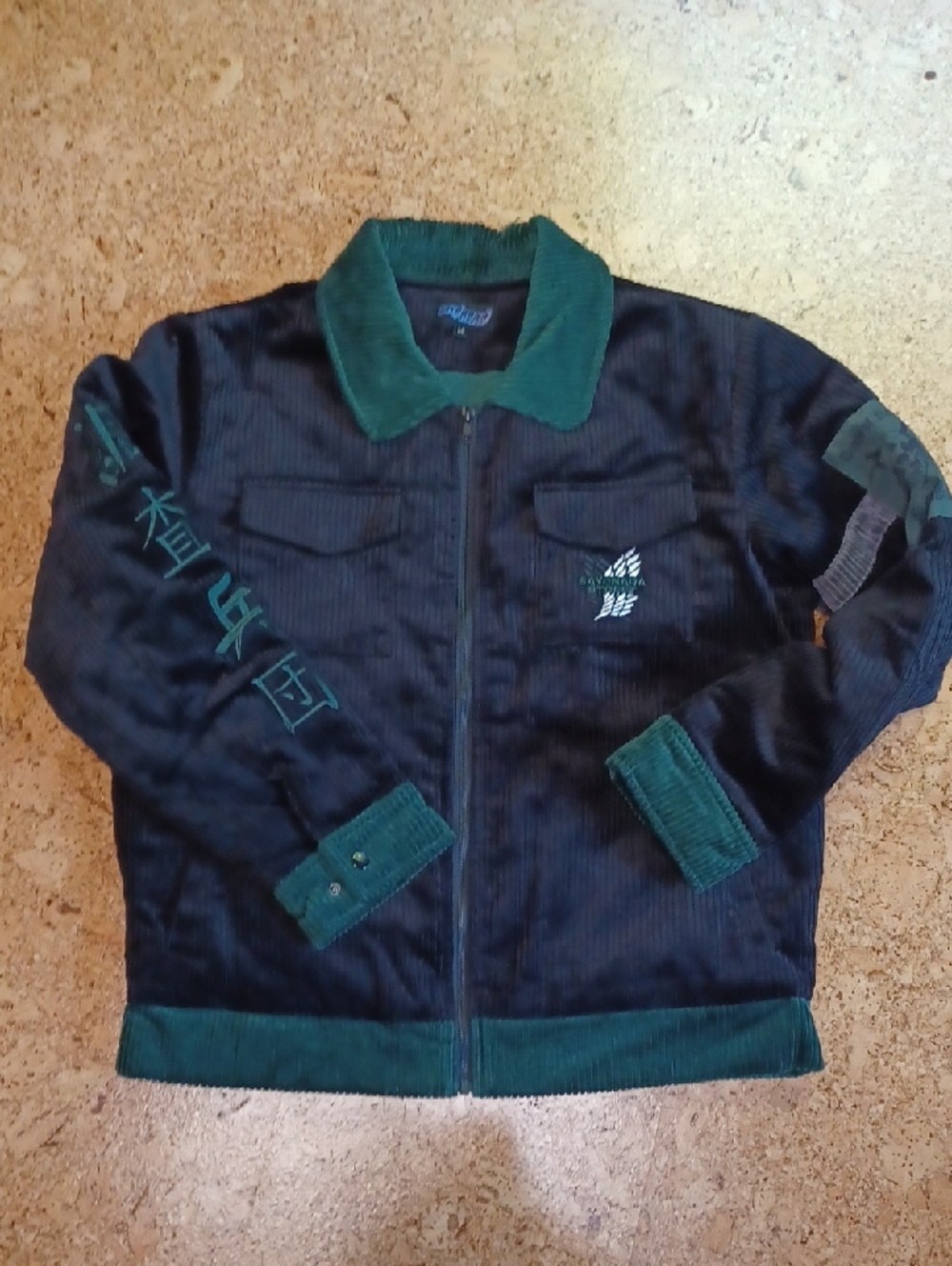 Attack On Titan Black/Green Men's Corduroy Quilt Lined Zip Jacket Size M NWOT